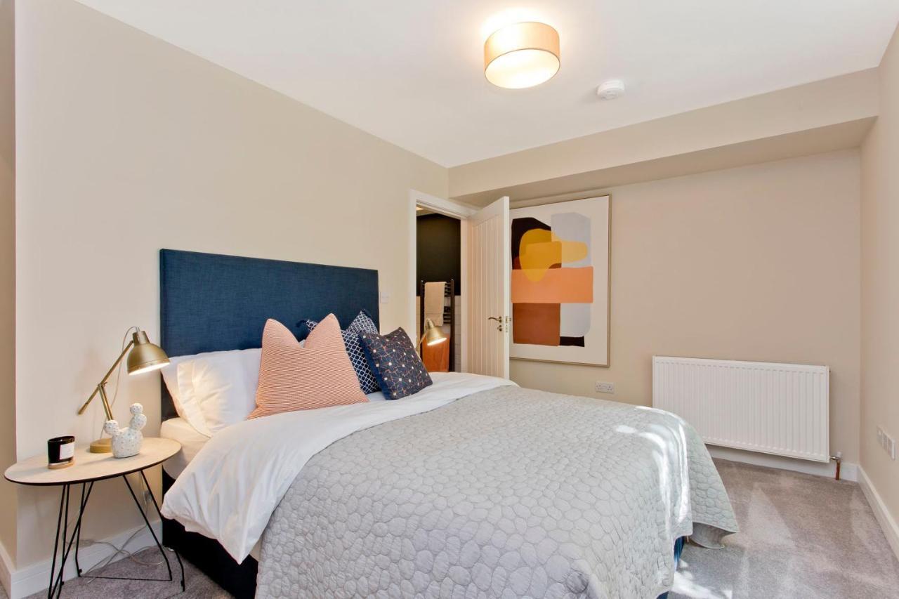 Modern City Centre 2 Bedroom 2 Bathroom Apartments, Main Door Ground With Private Parking Edimburgo Exterior foto